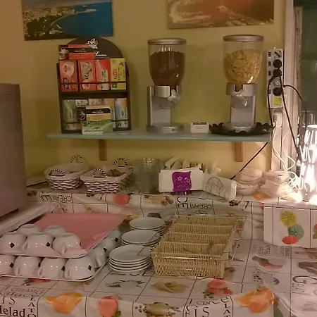 Orchidea מלון 4*