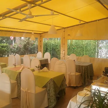 Orchidea 4* ג'וליאנו אין קאמפאניה