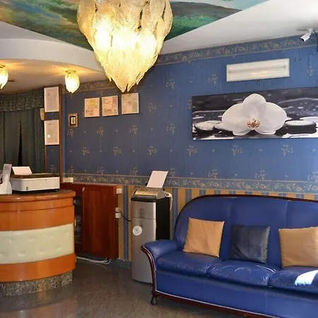 מלון Orchidea ג'וליאנו אין קאמפאניה