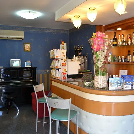 Orchidea מלון 4*