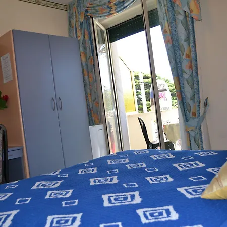 Orchidea 4* ג'וליאנו אין קאמפאניה