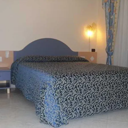 Orchidea 4* ג'וליאנו אין קאמפאניה