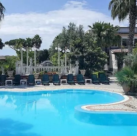 Orchidea מלון 4*