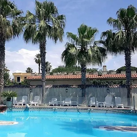 מלון Orchidea ג'וליאנו אין קאמפאניה