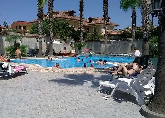 Orchidea جوليانو إن كامبانيا